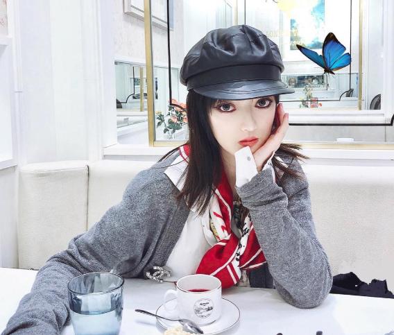 原创lol厂长女友回顾往事和厂长在游戏中认识不仅吃分还嘲讽他