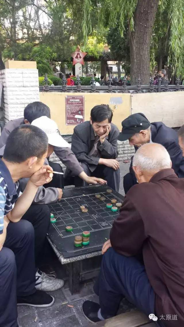 荣润生太原市街头象棋旧事