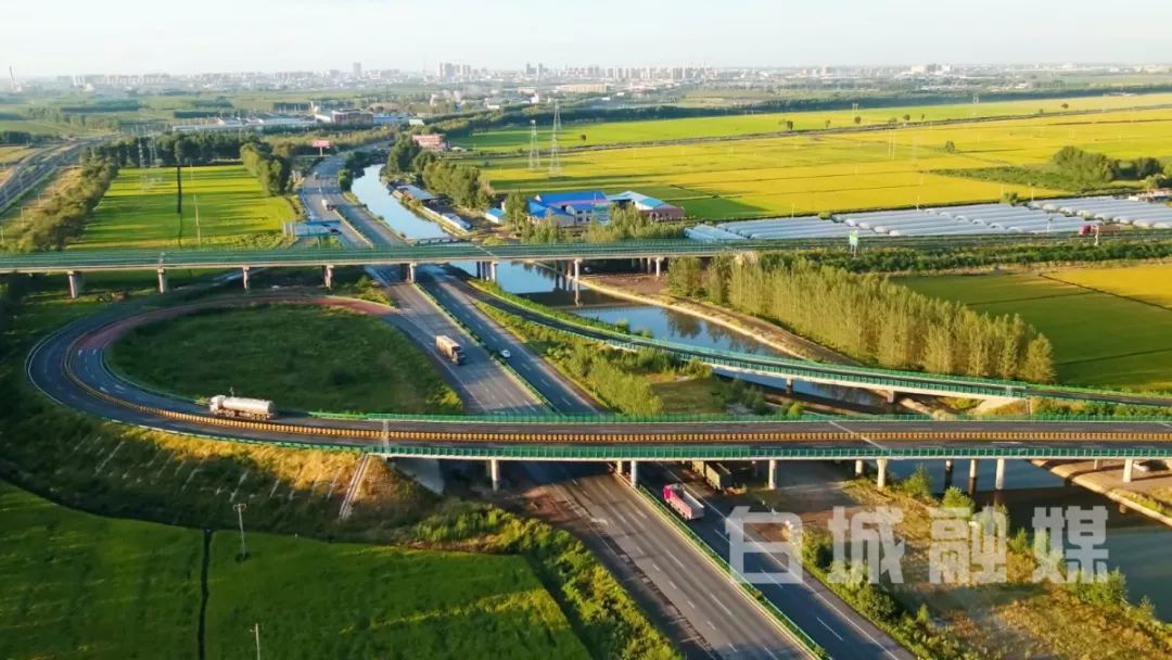 海绵城市震撼航拍天际遨游尽览幸福白城