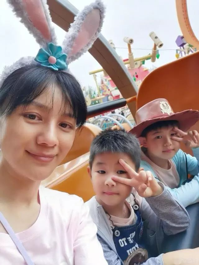 安吉小鱼儿临睡前的对话充满人生哲理网友一阵莫名的感动