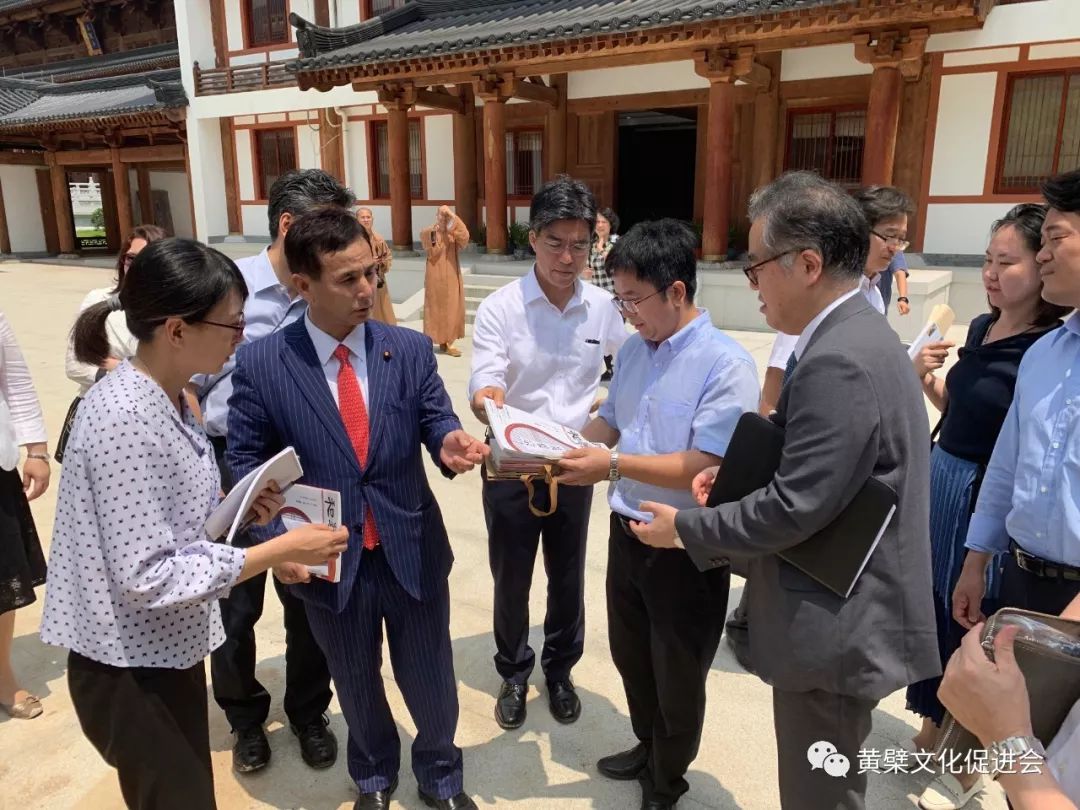 日本議員青年團訪福建黃檗山萬福寺探訪中日曆史文化淵源