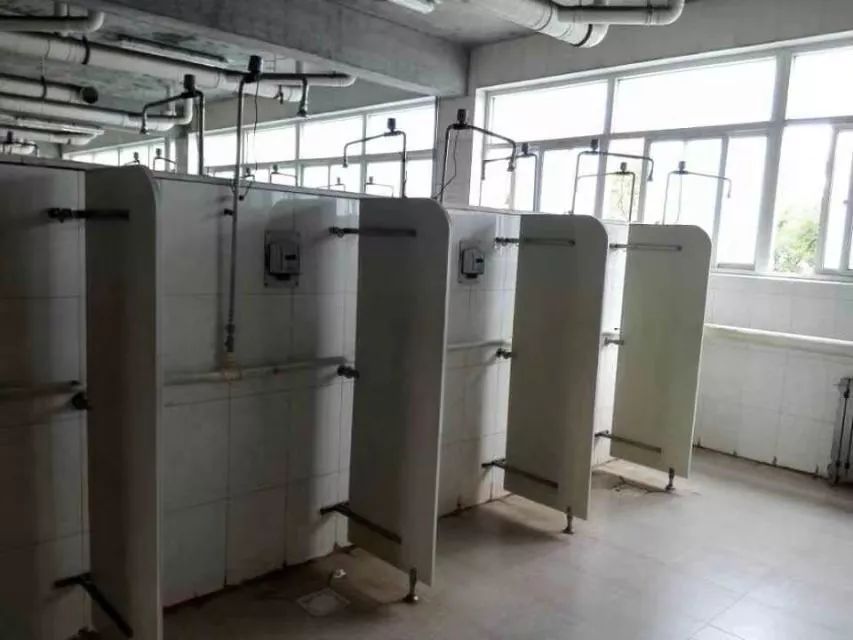 新生攻略01 | 在华电上学是一种什么体验_军训