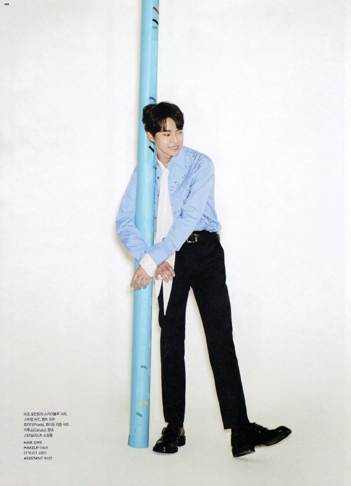 grazia9月刊扫图公开facetoface每一面都是金道英