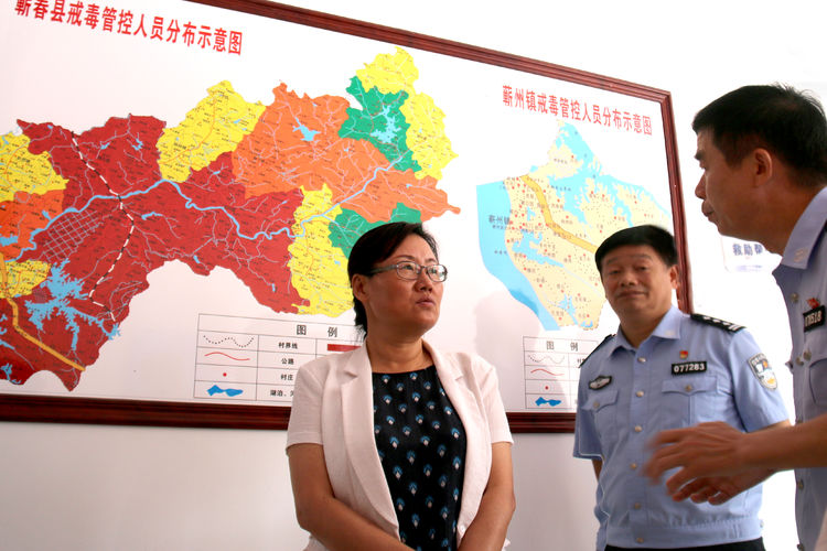 黄冈市委常委蕲春县委书记赵少莲实地调研督办禁毒工作