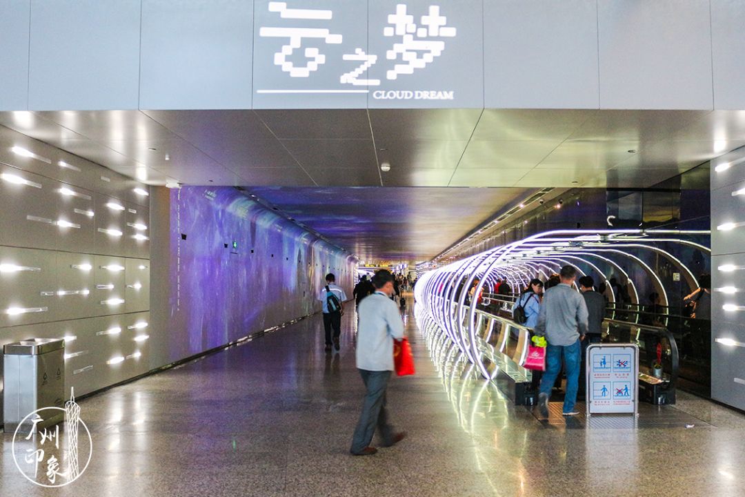 广州白云机场!_走廊