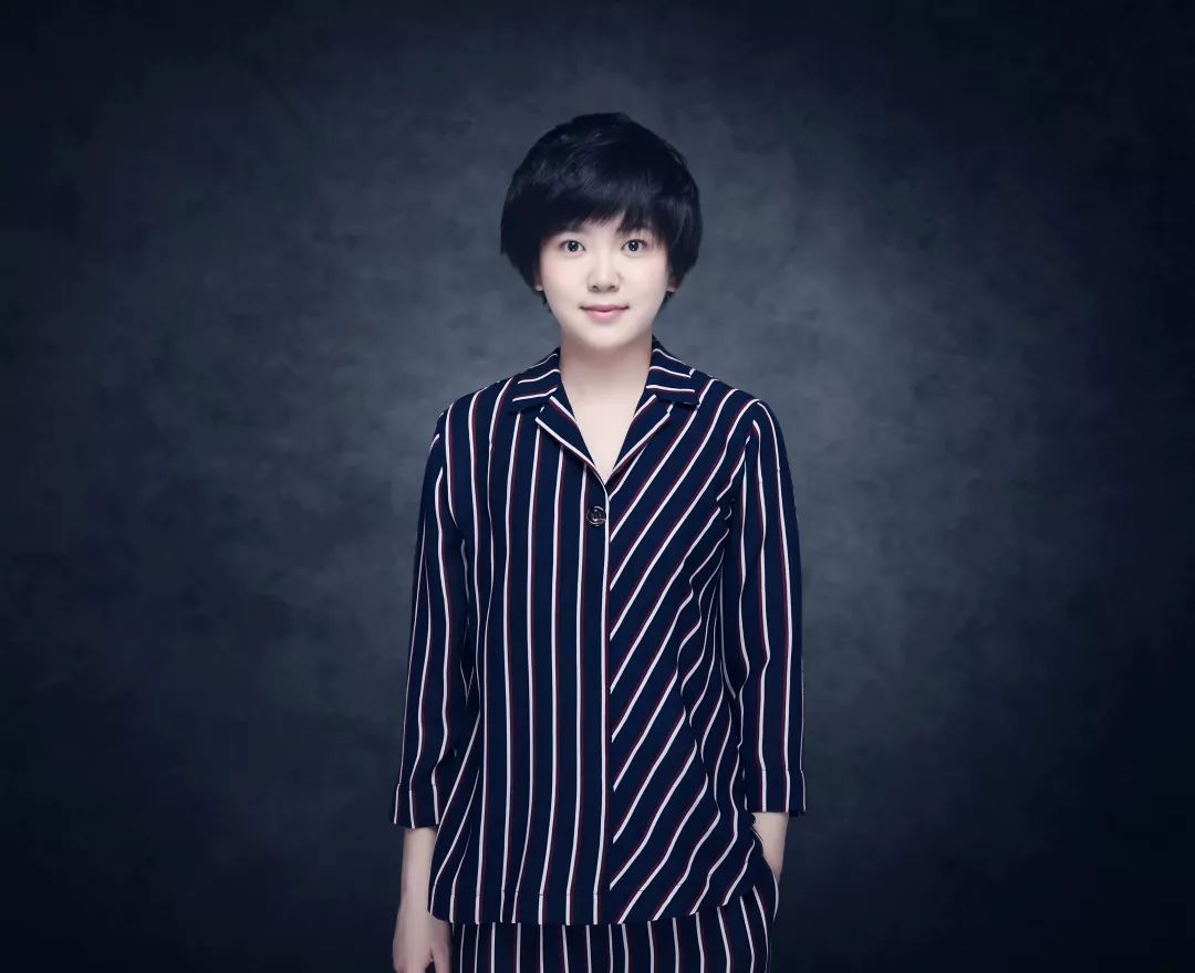 allen老师在 高中期间同样参加了橄榄球运动 ,所以非常了解美国橄榄球