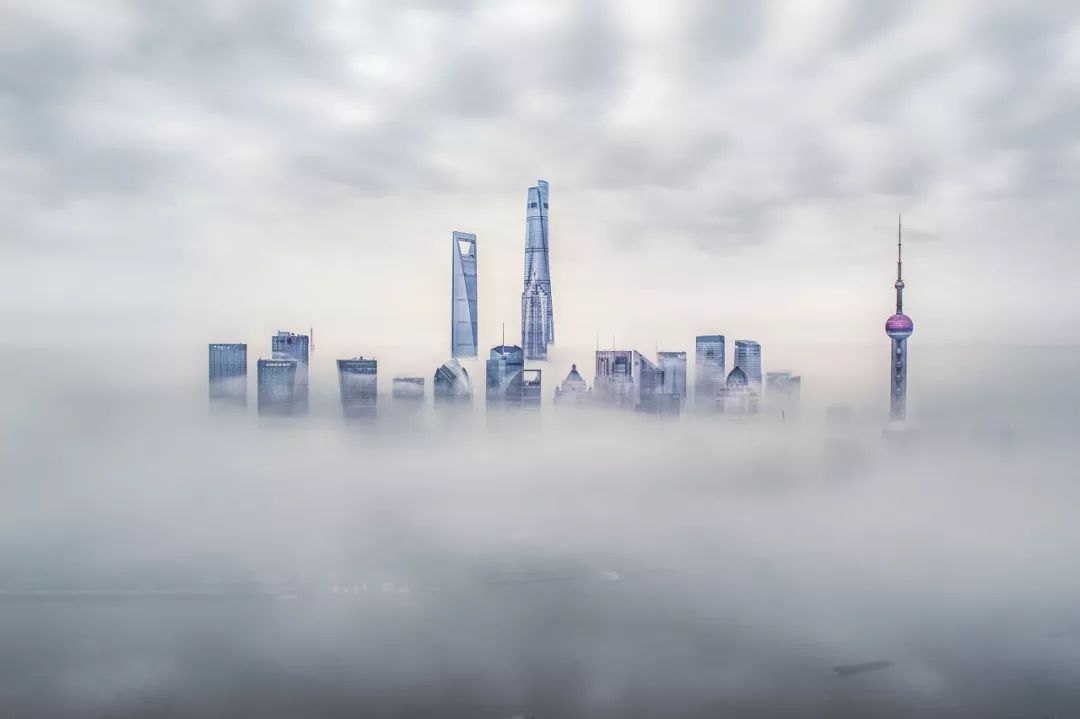 上海陆家嘴,@涼凉的湯有人喜欢丽水云和梯田的云海和大风车(山友:舟哥