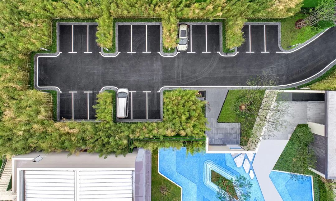 来点趣味性的停车场_设计