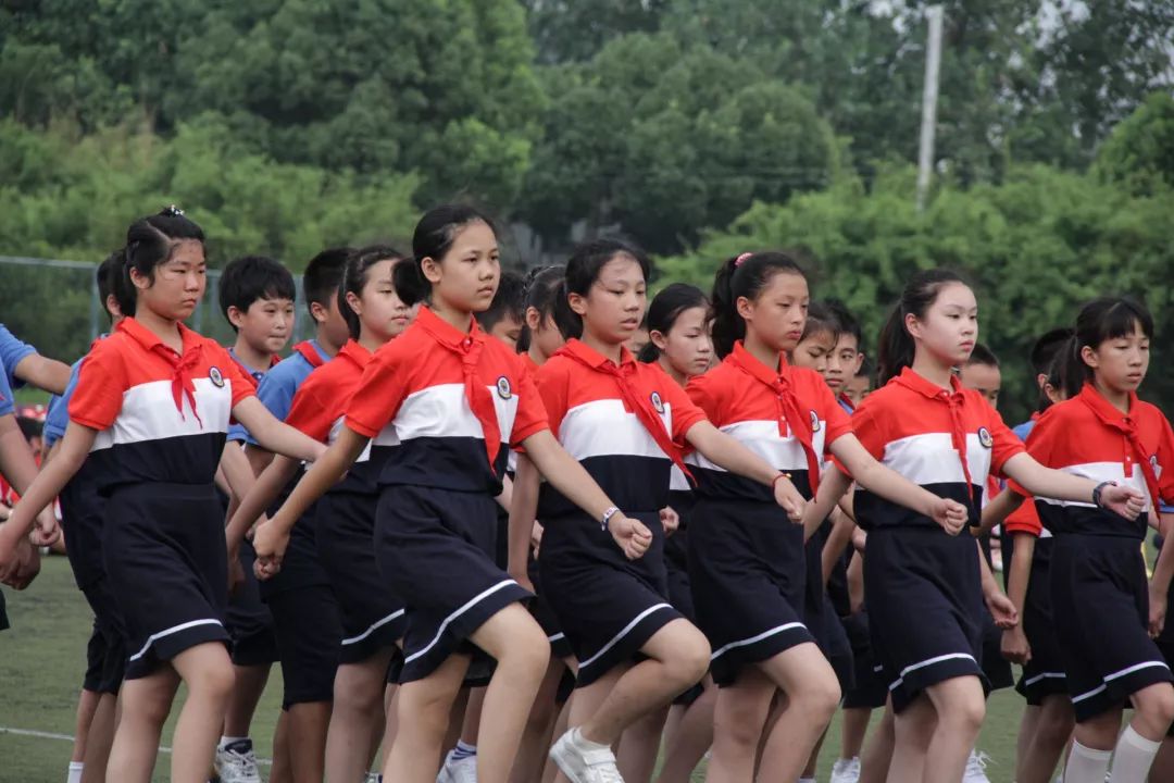 多彩军训燃情青春记上海民办张江集团学校2023届新生军训