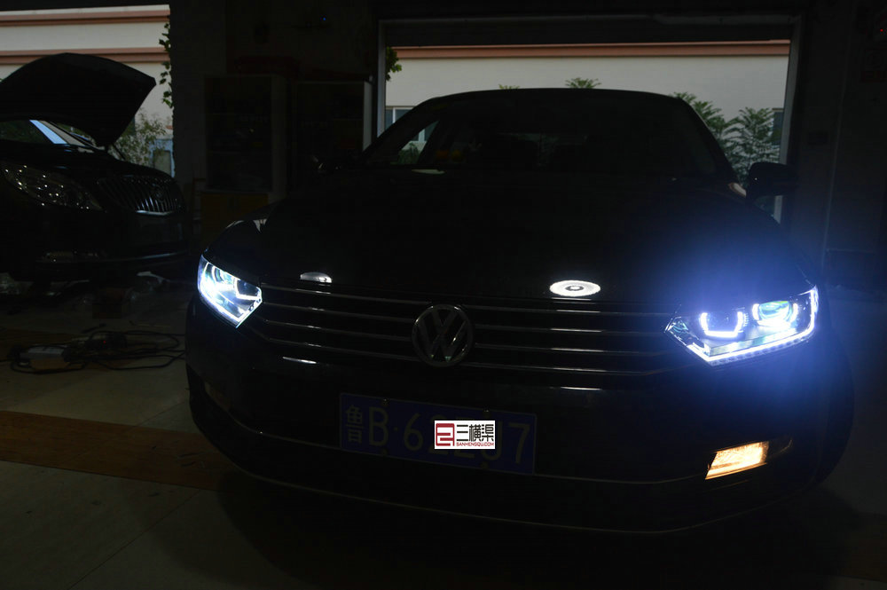 迈腾b8改灯,青岛三横渠升级led日行灯大灯总成案例