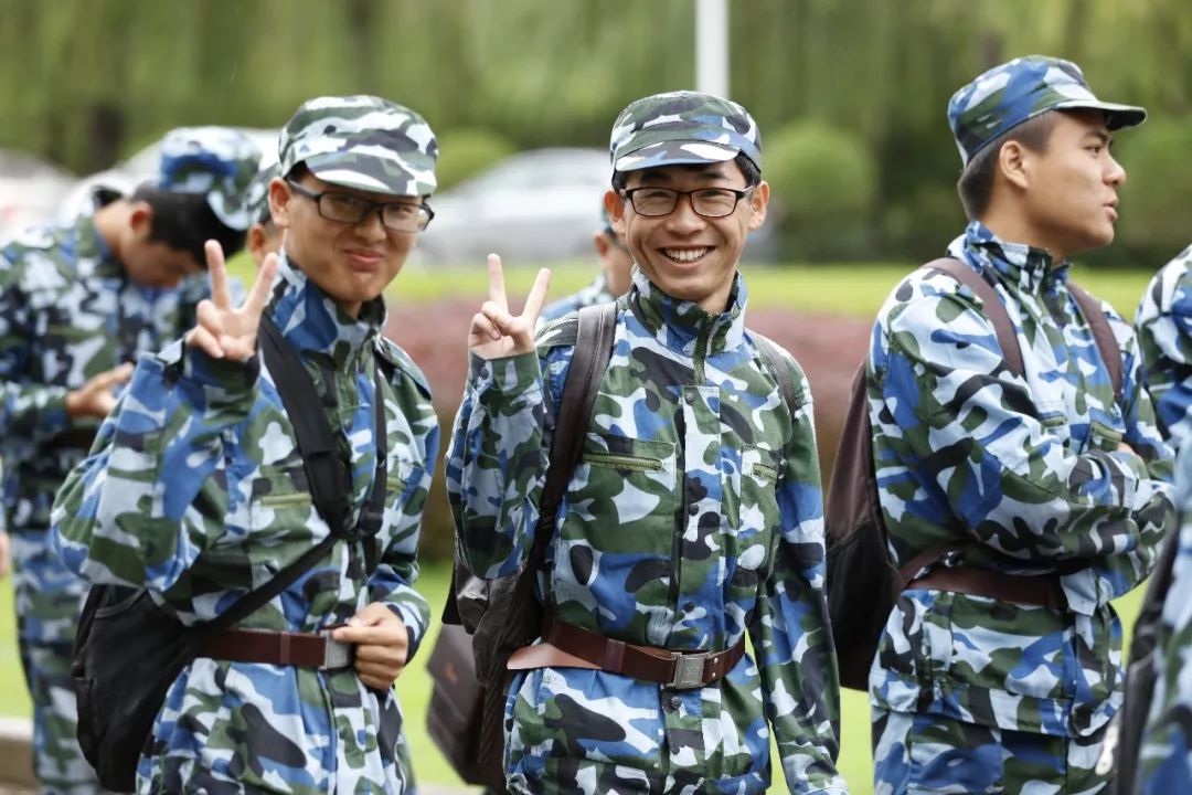 军训"偷懒"指南_照片