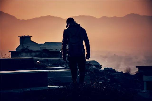 在南山曾经天马行空的幻想不敌这一山西风瑟瑟伤感唯美诗句