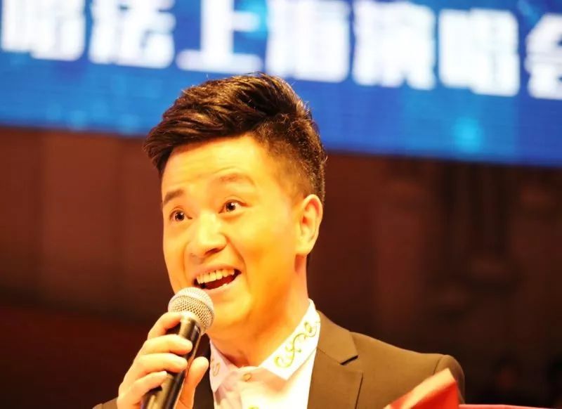 艺术公益讲堂教你轻松学唱歌敖长生点线平衡新唱法