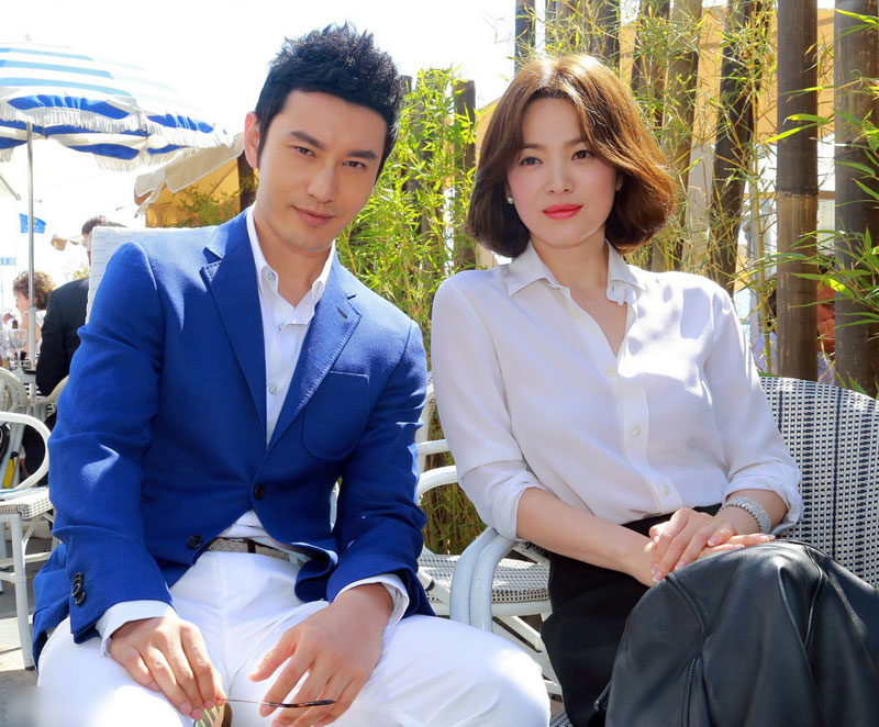 原创黄晓明每次和女星的合照旁边女演员们都在说请开始你的表演