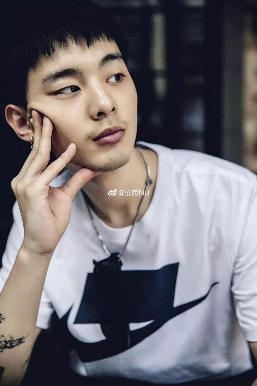 安雨引发抢人大战导师汪峰险失控