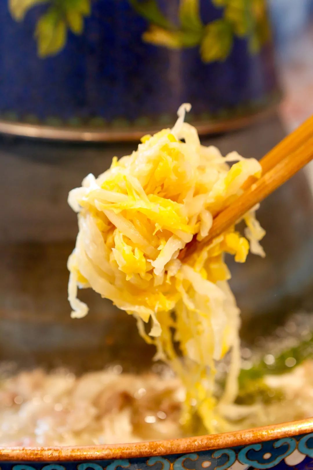 8折】一勺汤,一片肉,一份酸菜,一碗麻酱,撑起了这家店?