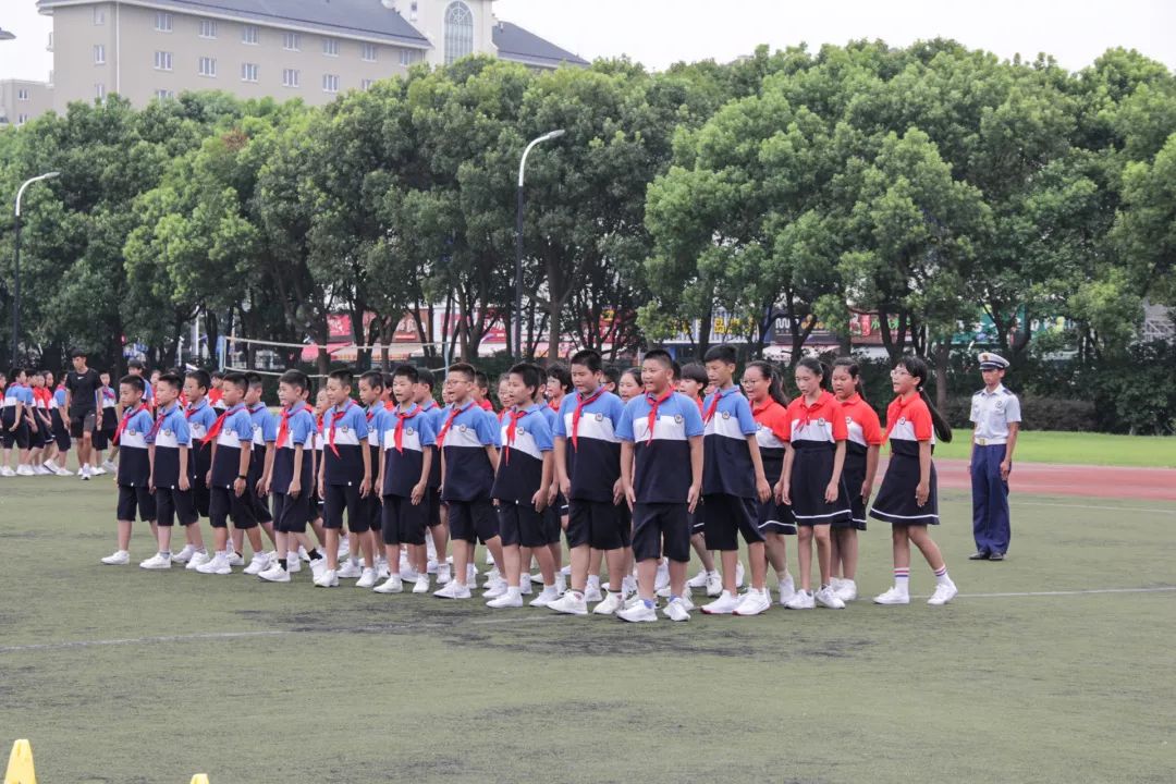 多彩军训燃情青春记上海民办张江集团学校2023届新生军训