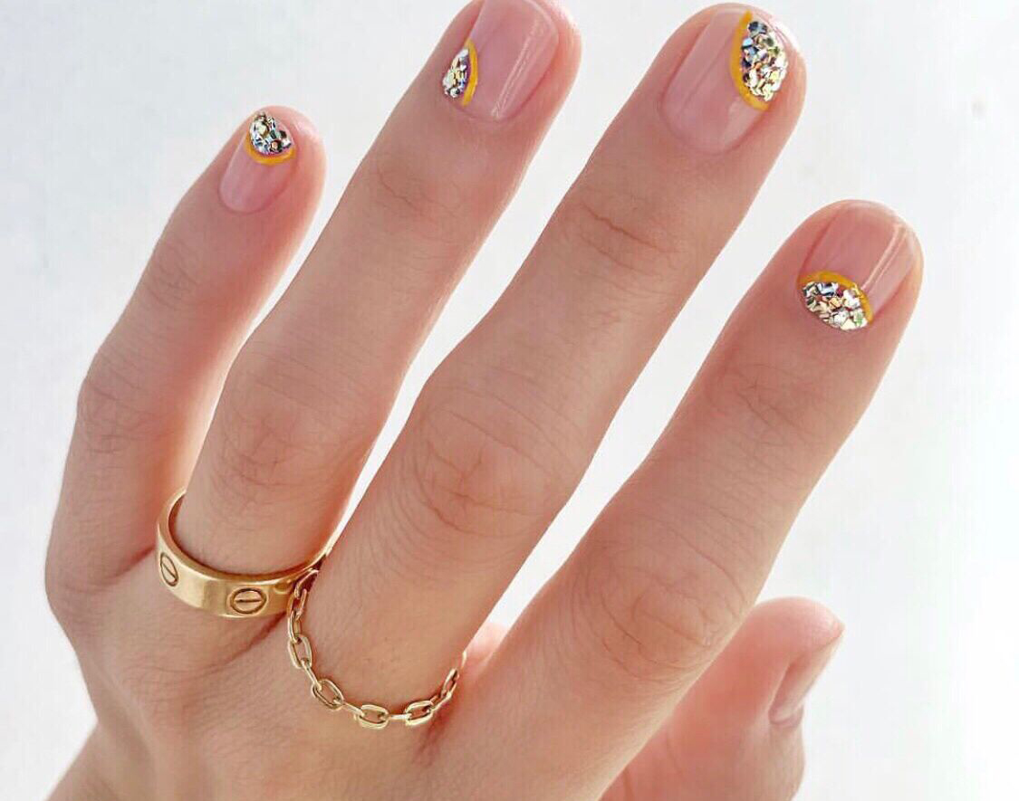 夏日清爽金属元素美甲,大气又高级