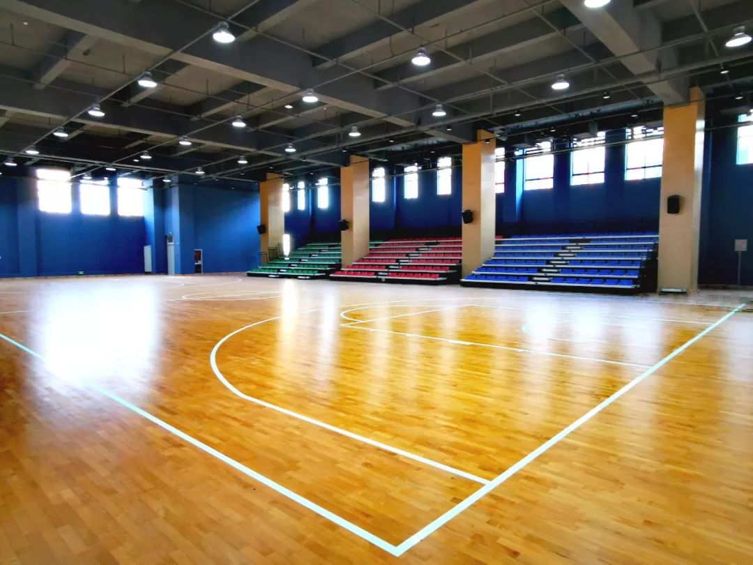 室内运动场陶艺教室计算机教室化学实验室生物实验室书法教室嘿,欢迎