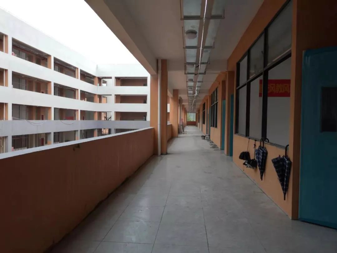 撩开"绿色面纱"的广宁县钱学森学校与家长见面啦