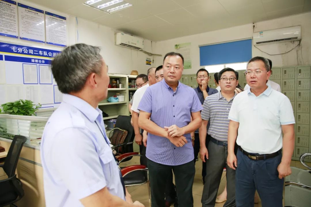 深圳市交通运输局张永平处长率队到东部公交调研