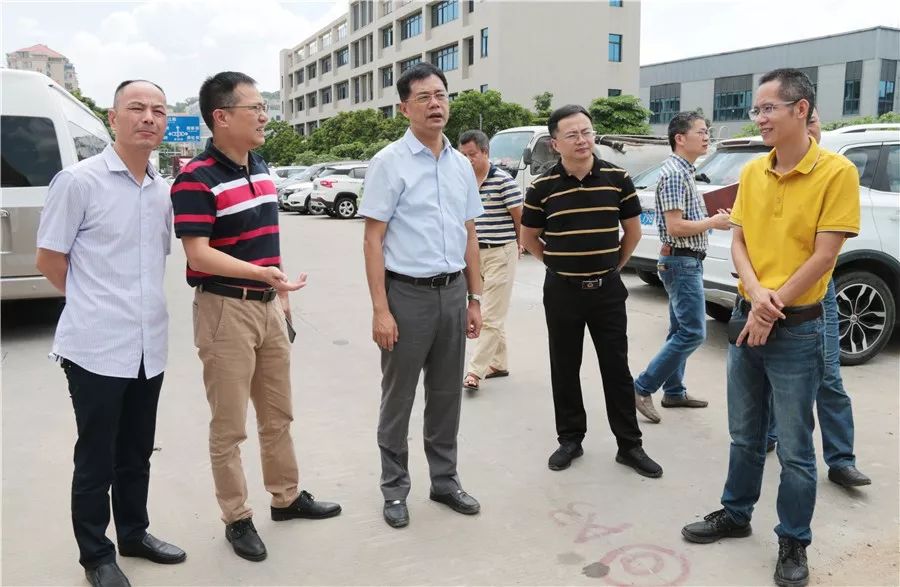 区长苏汉庭带队检查城建项目推进情况