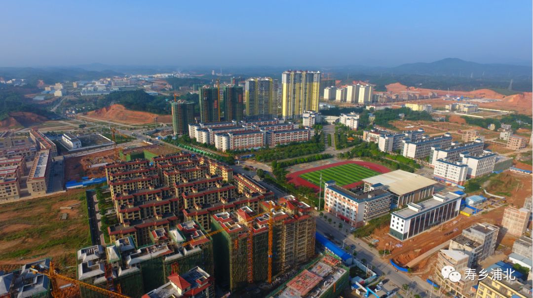 师兄师姐师弟师妹看过来,今天的浦北一职校美爆啦!