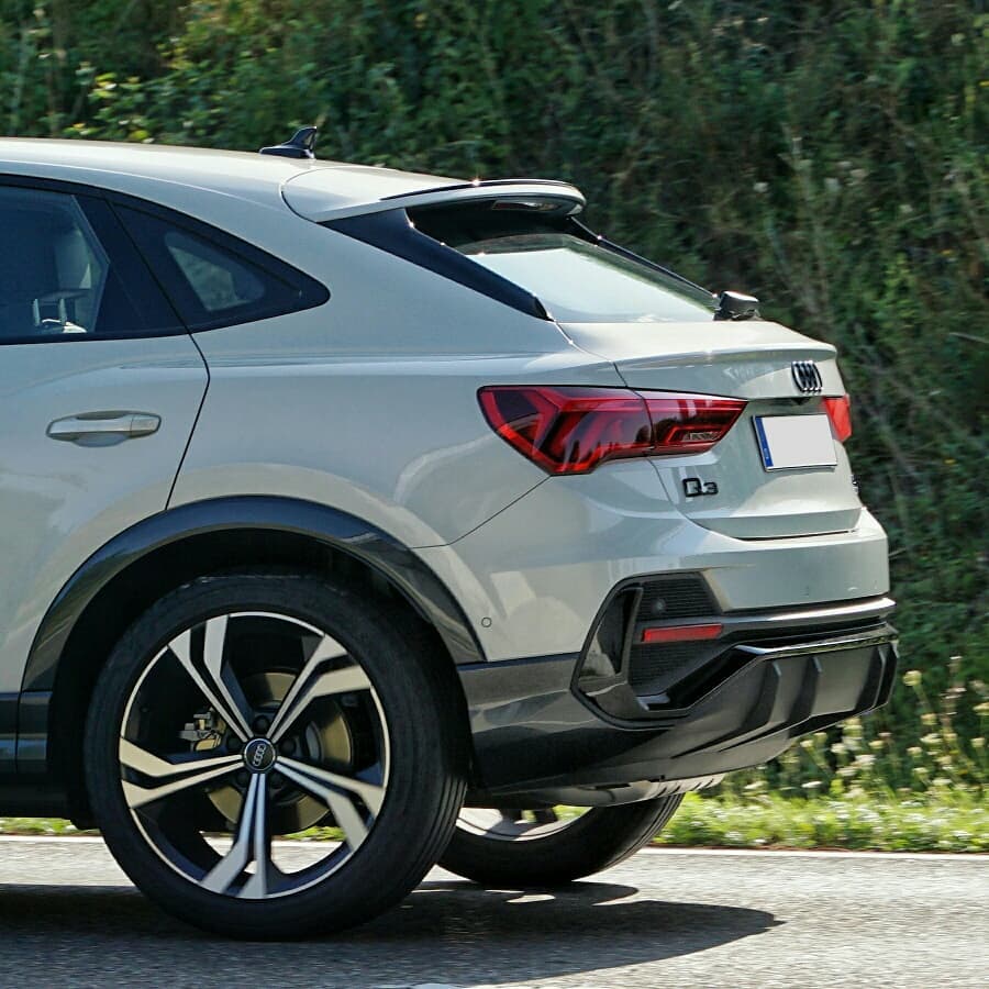 运动的风格 全新奥迪q3 sportback海外实车街拍_搜狐汽车_搜狐网