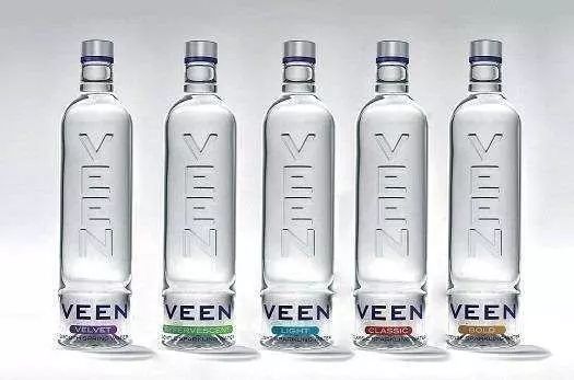 世上最贵的10大矿泉水,1水源需在天空捕获,比尔盖茨只喝7_salve