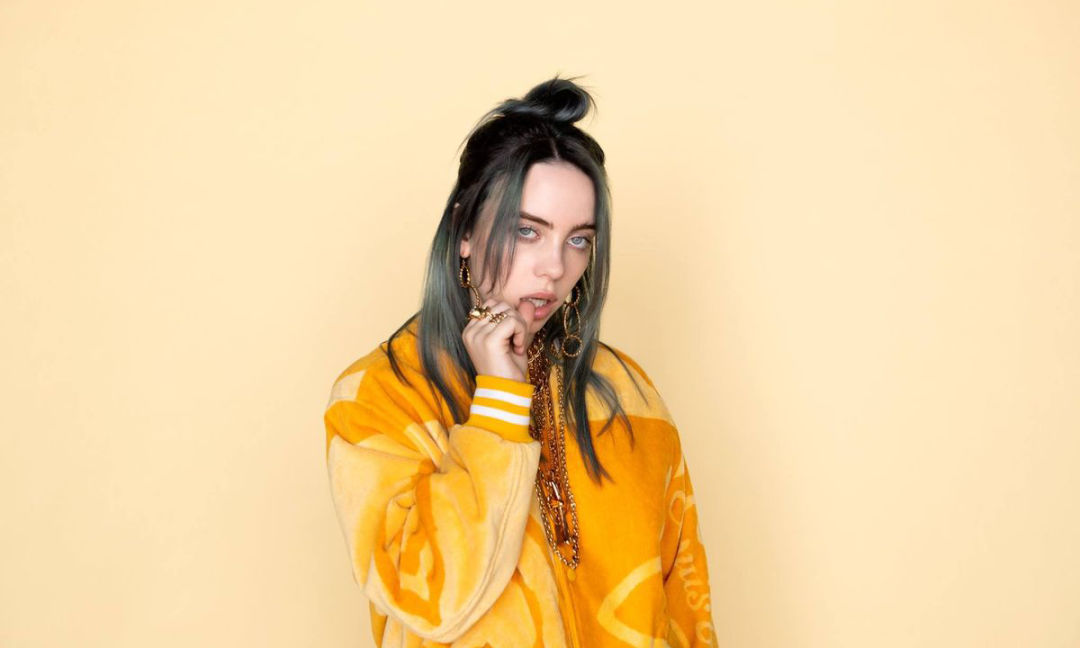 快时尚代表 zara 的姐妹品牌 bershka 宣布与 billie eilish 推出胶囊