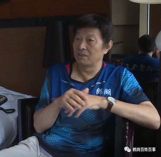 李晓津一次比赛与鹤岗结缘以球会友以赛传情