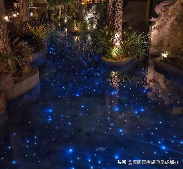 泰国"星空泳池"酒店,坐山凭栏望星空大海,全新打卡地