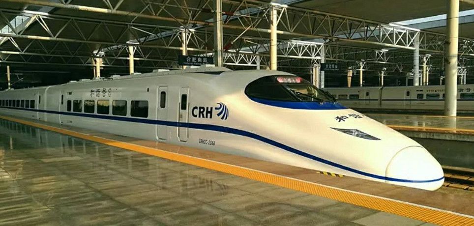 今天首列开跑刚刚和谐号列车驶过咱临泉