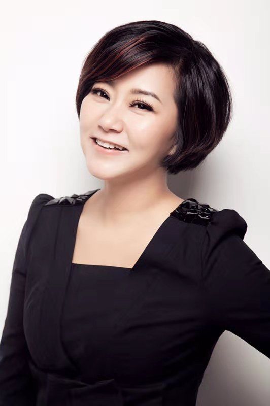 陶真全国民族运动会火炬手从河南广电出发