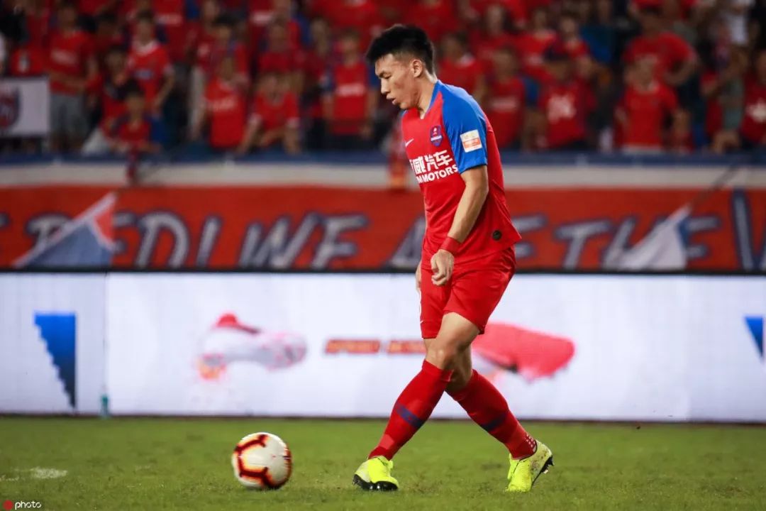 重庆斯威足球队队员杨帅入选中国u22国家队集训名单!