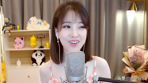 冯提莫抱怨:女主播不容易,被误会打擦边球,于谦暗讽演艺圈骗局