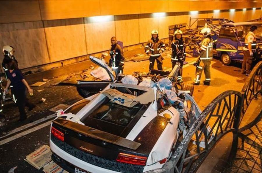 台超跑富少飙车竞速撞上工程车 赔5千万创车祸纪录(图)_隧道