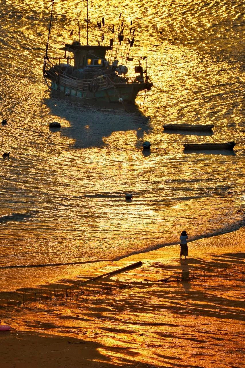 从县城往三沙方向20多公里处,这里是霞浦东壁,一个极美的日落景点.