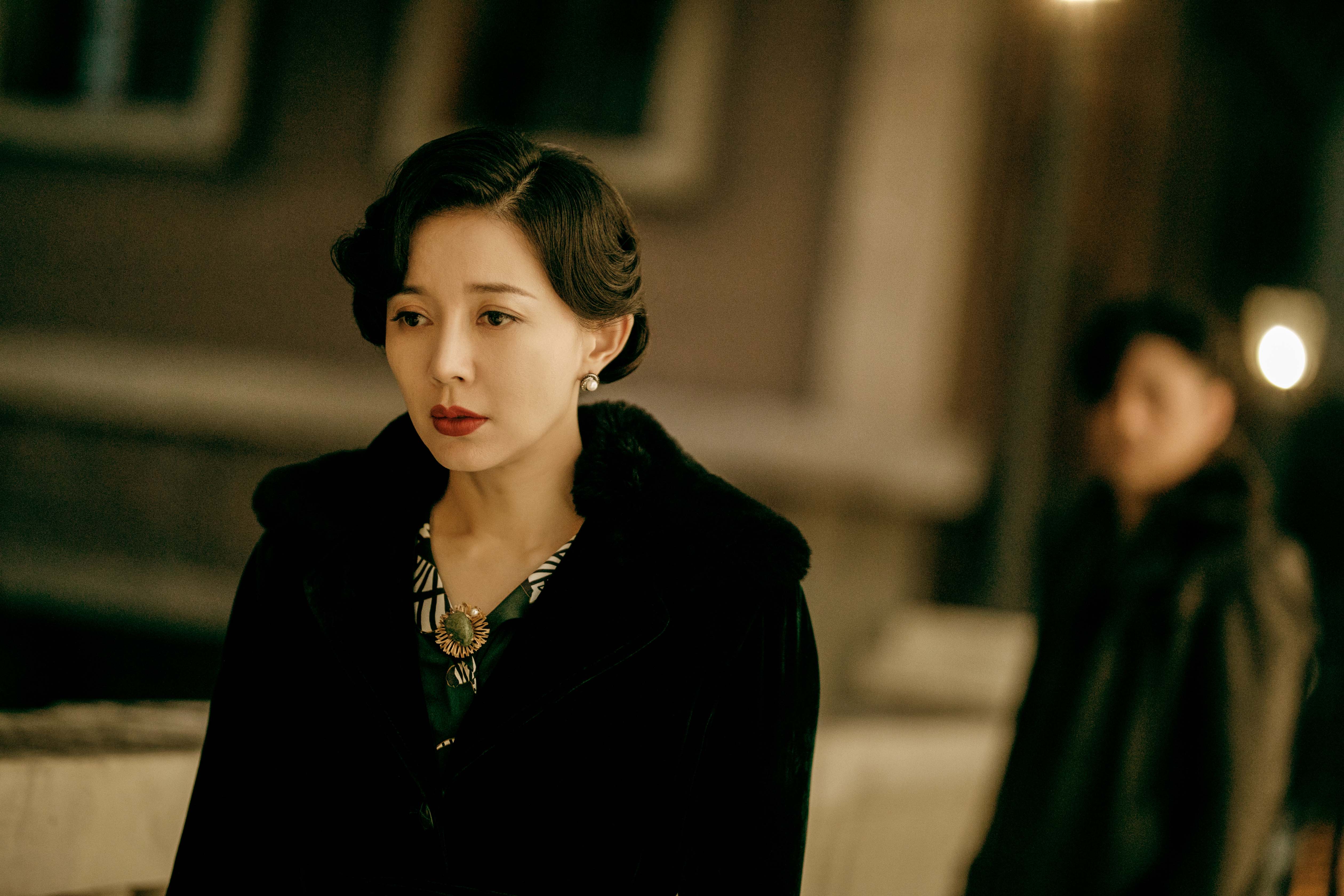 《烈火军校》热播 刘敏复古风造型引热议_霍小玉