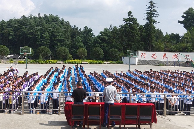 纳雍消防宣传进校园 上好开学消防第一课