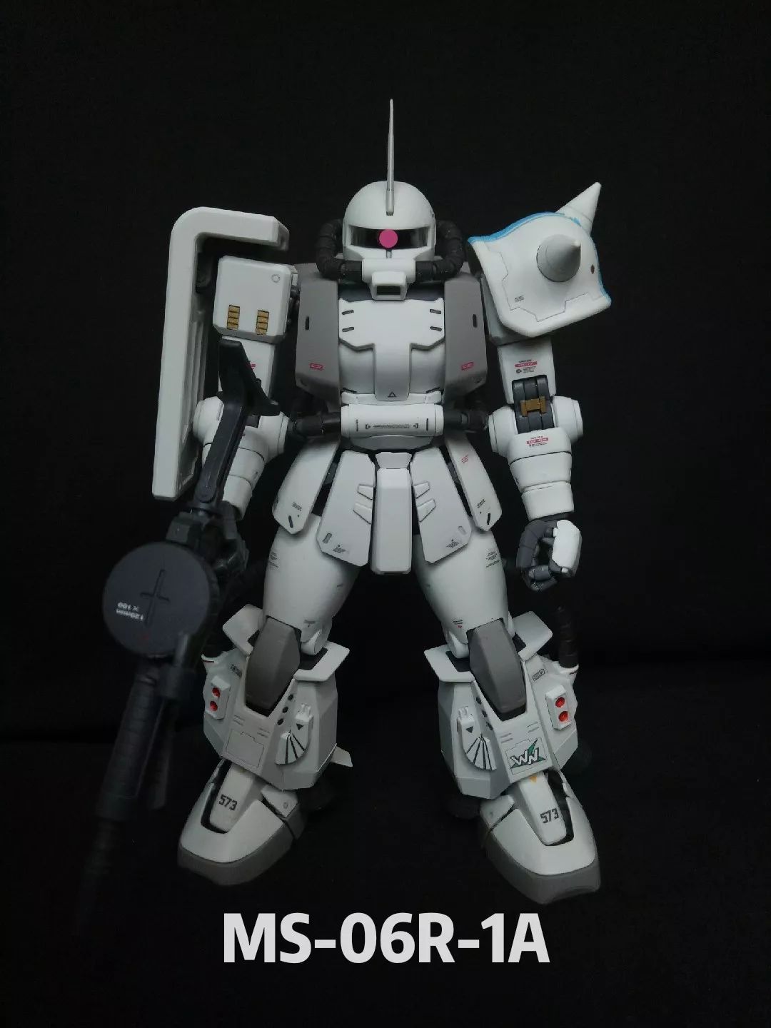 虽然用了强力软化剂,但还是有些许褶皱消光:郡士油性喷罐渗线:田宫