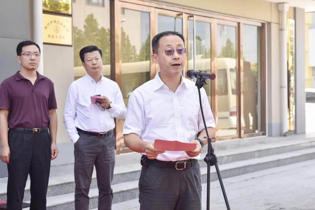 天津港集团公司党委书记,董事长褚斌,副总裁罗勋杰,以及天津市合作