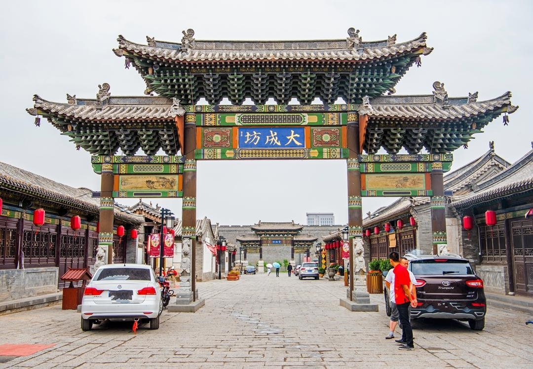 原创山西一处很受欢迎的古街,街道长200米,被誉为大同第一街