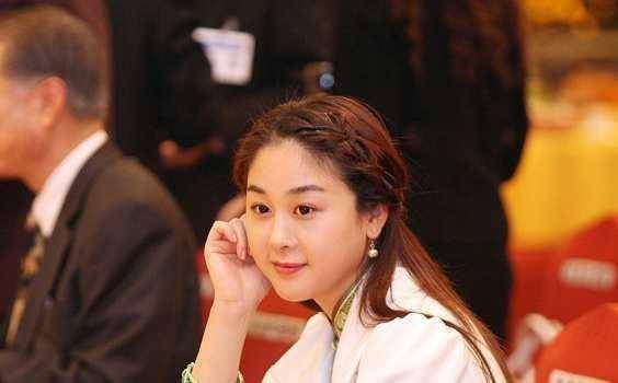 原创看看咸素媛以前的照片那时她还没整容和现在比简直像换了个头