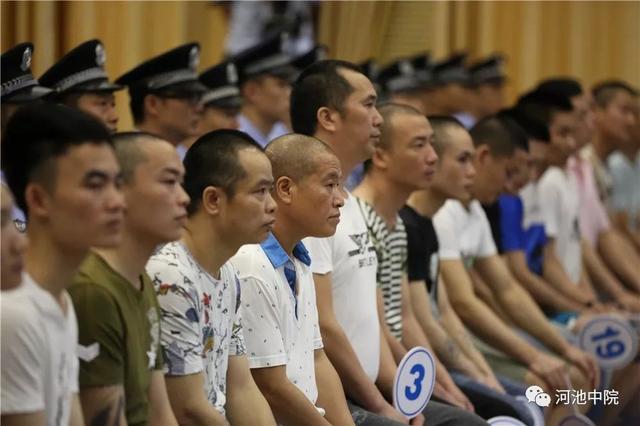 8月22日蓝志军等48人涉黑案庭审进入第4天点击链接参与庭审直播