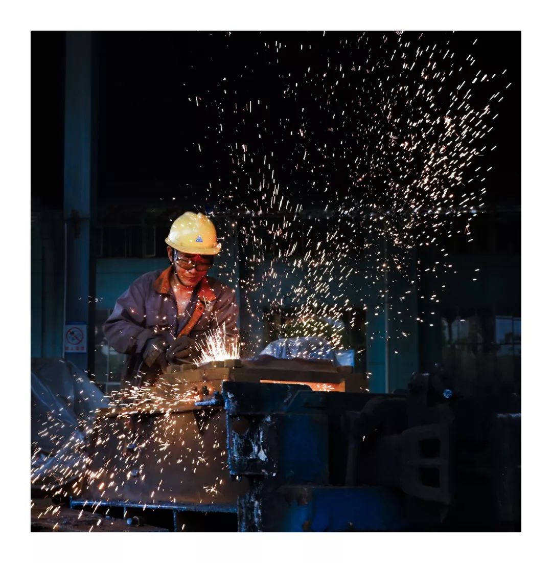 南昌铁路局中国梦铁路情劳动美摄影作品展播