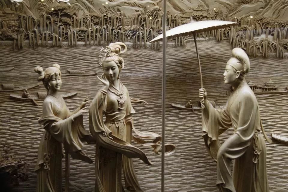 雷峰塔千年秘密曝光真是大开眼界67