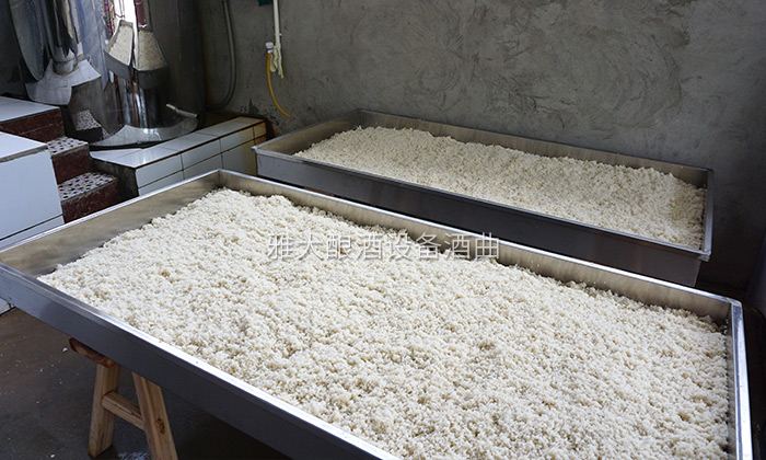 用小型烧酒设备做白酒便是做手艺,容不得半点轻率和漫不经心!_酿酒