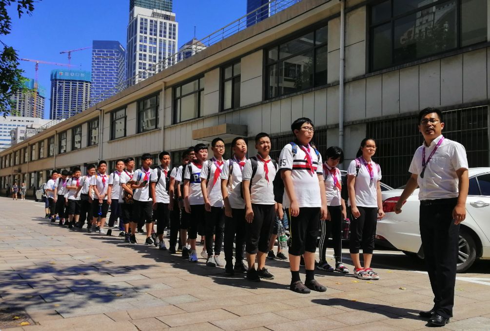 走进一中卓越成长∣记2019年天津一中初中部新生入学礼