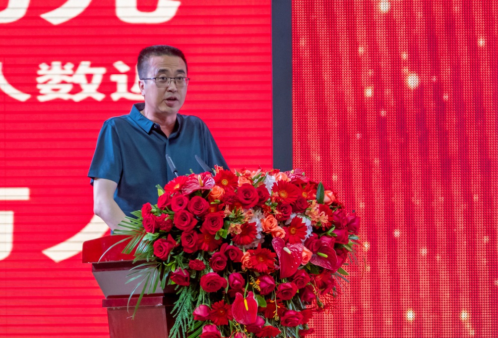 奖励资助学生樊国荣在2019年"燕宝奖学金"发放仪式上发言宝丰集团61